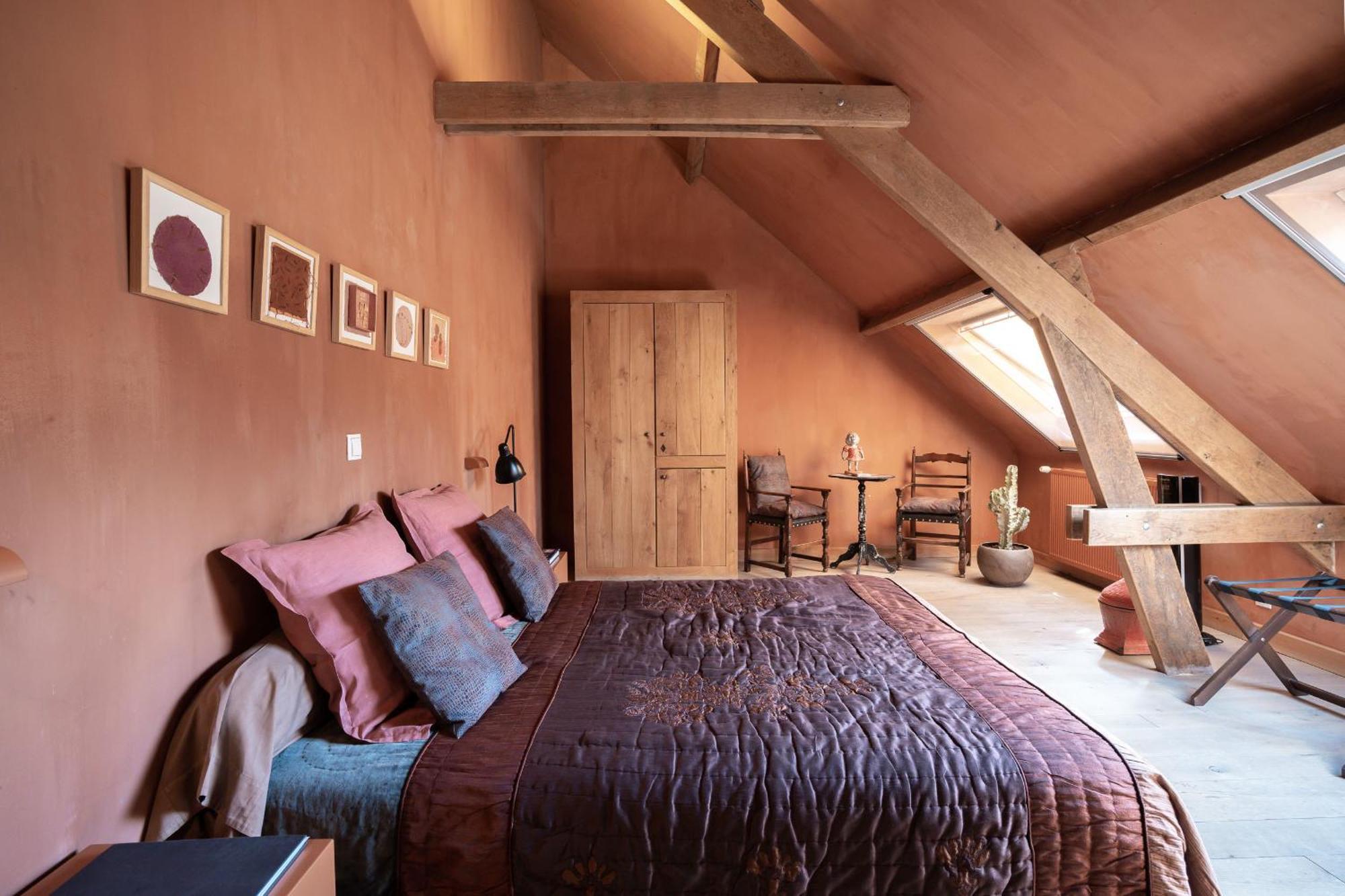 15 Bed & Breakfast 3*